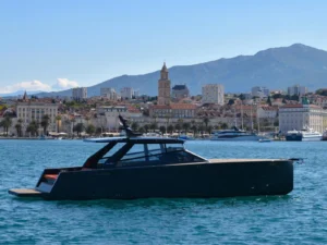 Colnago 45 motor boat near Split old town during a private tour