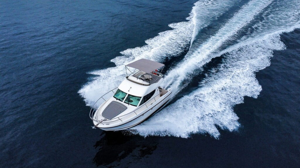 Jeanneau Prestige 32 cruising during a private boat tour in Split, Croatia