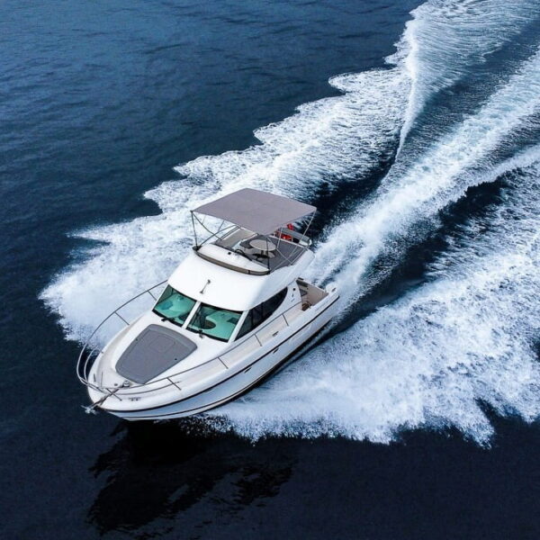 Jeanneau Prestige 32 cruising during a private boat tour in Split, Croatia